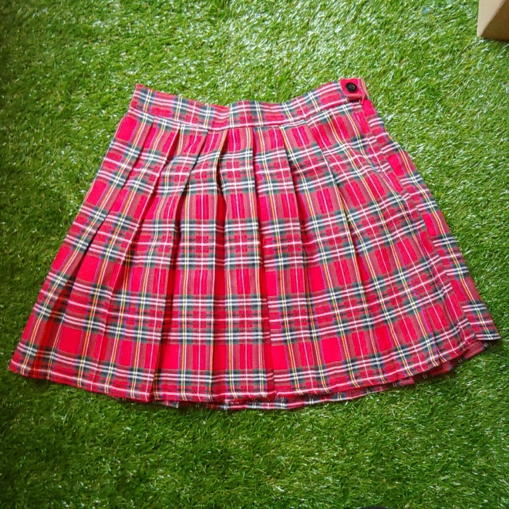 Plaid pleated mini skirt